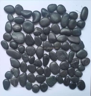 China Natural Gray Beach Pebbles Premium Black Country Pebble Tile 3-5 Inch Landscape Pathways Garden Decor for sale