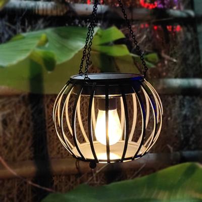 China Garden Solar Lamp Iron ArtledLamp Outdoor Hanging Garden Yard Villa Villa Decoration Solar Garden Lantern Lamp for sale