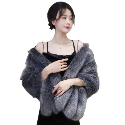 China Autumn and winter fashion short high-end cheongsam with women's Chinese fox fur cape wedding shawl stitching for sale