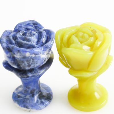 China Europe Natrual Crystal Rose Flowers Crystal Crafts Healing Hand Carved Crystal Flowers For Gift for sale