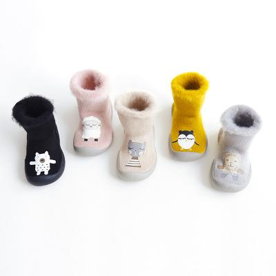 China QUICK DRY spring leopard dot girl boy baby sock shoes with anti slip rubber soles for sale