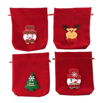 China DIY Accessories Christmas Party Supplies Bag Red Santa Gift Christmas Velvet Gift Bag Rope Drawstring Santa Bags 2021 for sale