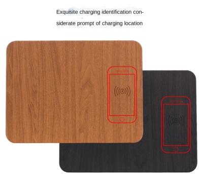 China Desktop Mobile Phone Universal Qi Wireless Charging Smart Wireless Charger 5w/10w for sale