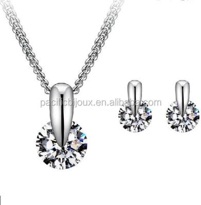 China Casual/Sporty Solitaire Crystal Jewelry Set Non Fade No Tarnish Bling Bling Non Fade Jewelry Set for sale