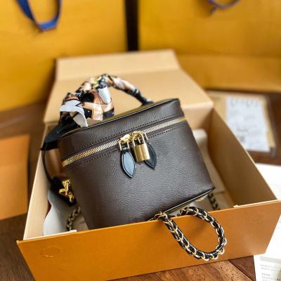 China PORTABLE Hot Selling Popular Ladies Fashion Print Handbag Square Handbag Small Travel Dinner Designer Ladies Waterproof Luxury for sale