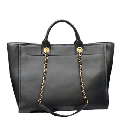 China Other High-capacity Tote Bag Chain Shoulder Ladies Hand Bag Cowhide Handbags For Women Luxury Fashion Women's Bags for sale