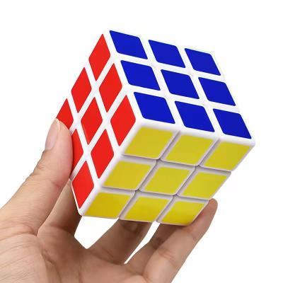 China Toy Wholesale High Quality White Smooth Educational Toy Kids Educational Plastic 3x3 Speed ​​Puzzle Magic Cube for sale