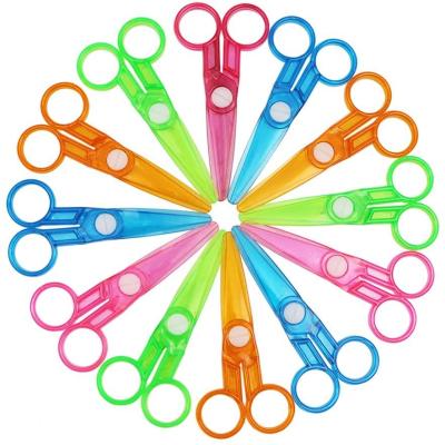 China New Design Child Safety Plastic Color Candy Paper-Cutting Paper Cutting Stationery Wholesale Craft Scissors DIY For Kids for sale