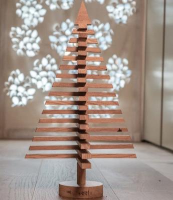 China High Quantity Natural White Oak Wood Christmas Tree Sustainable and Space Saving Function for sale