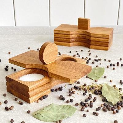 China Custom Spice Jar with Shape High Capacity Wood Spice Holder Seasoning Packing Box for sale