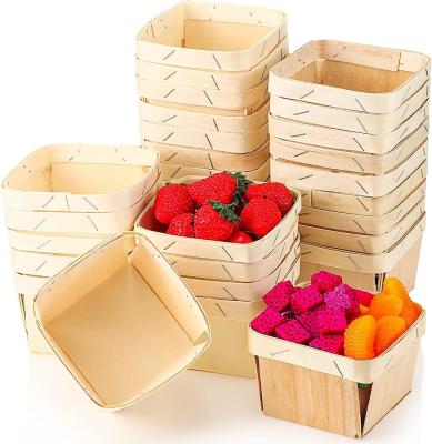 China Silk-Screen Printed 5.75-Inch Square Vented Wooden Berry Baskets for Fruit Picking for sale