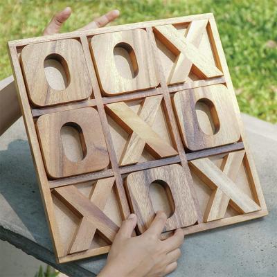 China XOXO de madeira Tic Tac Toe jogo de tabuleiro Ideal para decoração ao ar livre e entretenimento masculino à venda