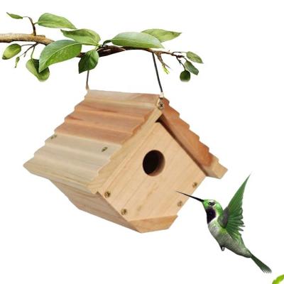 China Casas de madera totalmente montadas Kit de casa de pájaros de madera para la casa tradicional Wren Tipo de jaula de madera en venta