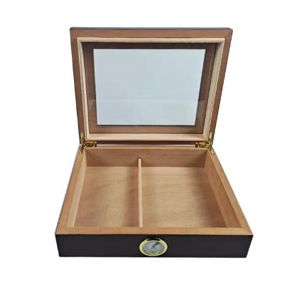 China Cigar Travel Humidor Box Custom Design Print Portable Travel Humidor Wooden Cigar Gift Box for sale