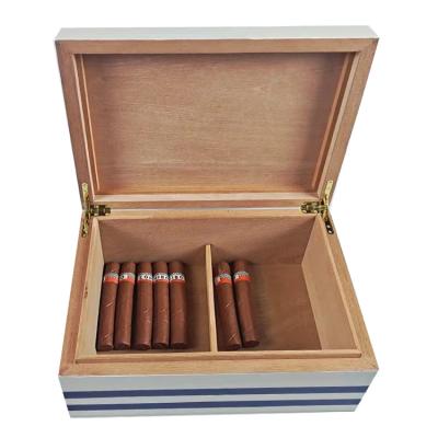 China High quality high-end atmosphere cigar humidor packaging wooden box cigar travel humidor box factory direct sales for sale