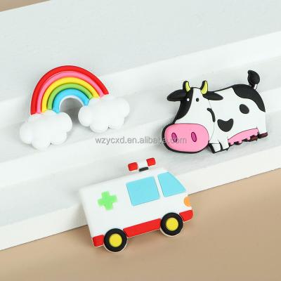 China High Quality Custom Promotional Gift Cities Resin Clear Souvenir Epoxy Resin Fridge Magnet Animal for sale