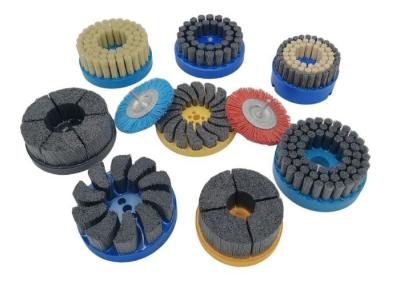 Cina DOT Style Abrasive Nylon Disc Brush Deburring Tools for Surface Preparation in vendita