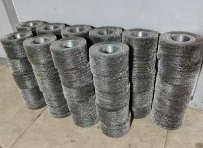 China Stainless Steel Corrugated Industrial Steel Wire Roller Brush for Cleaning Metal Parts zu verkaufen