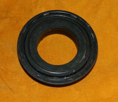 China Dc-68g Kubota Combine Harvester Engine Oil Seal 34150-1115-0 ISO9001/9002 for sale