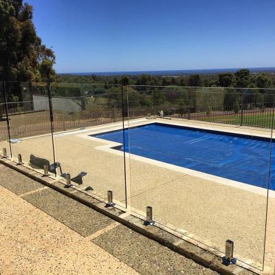 China Modern Frameless Glass Pool Spit Balustrade for sale