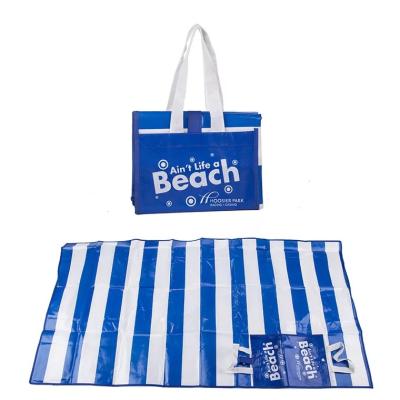 China Red and white design pp plastic beach mat foldable beach mat bag cheap promotional foldable mat beach mat bag for sale