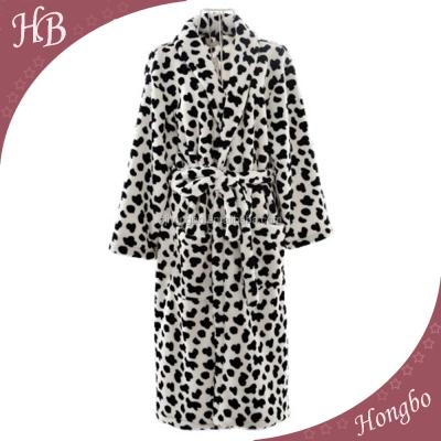 China Breathable Printed Coral Fleece Flannel Bathrobe for sale