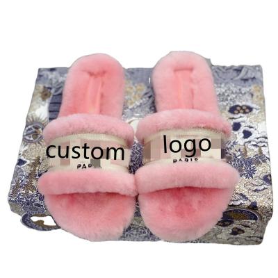 China Lady Luxury Trendy Designer Outdoor Casual Flat For Women High Quality Large Size Black Slippers for sale