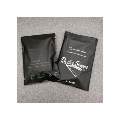 China Recyclable Eco Friendly Black Matte Biodegradable Poly Mailers Custom Printed Express Mailing Bag for sale