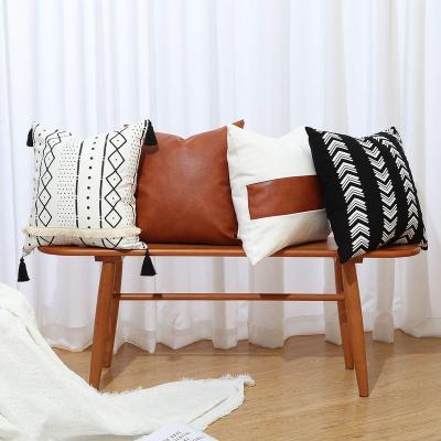 China Boho Pillowcase Magnetic Pillow Case 45.72 x 45.72 cm Farmhouse Leather Faux Geometric Striped Modern Decor Black and White Pillow Case for sale