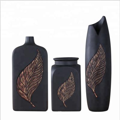 China Modern creative table top decoration flower resin vintage decoration vase European elegant single leaf for sale