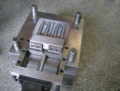 China Multi Cavity Double Injection Mold Hot Runner Mold With P20 Mold Base for sale