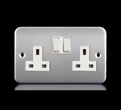 China Shinelite Durable Factory Safety Dual 13A Wall Outlet Wholesale Metal Plated Plug for sale