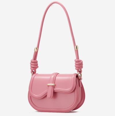 China 2022 fashion new style hot sale fashion protect color women saddle bag high quality sling bags for women for sale