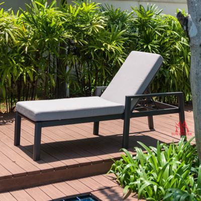 China Modern Hot Sale Sun Lounge Outdoor Adjustable Elastic Folding Bed Folding Cushion Aluminum Wicker Beach Rattan Rope Washable Platform Chair for sale