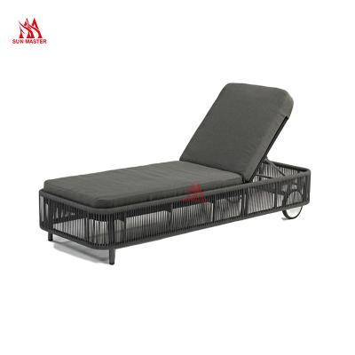 China IAdjustable Modern Outdoor Folding Seating Chaise Lounge Elastic Rope Sunbed With Washable Cushion For Balcony Deck Poolside Sets for sale