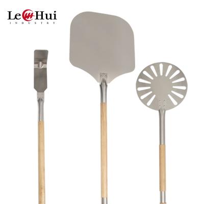 Cina Brick Pizza Oven Long Rake Detachable Scraper Ash Wood Clean Tool Pizza Tools Aluminum Insulated Pizza Skin in vendita