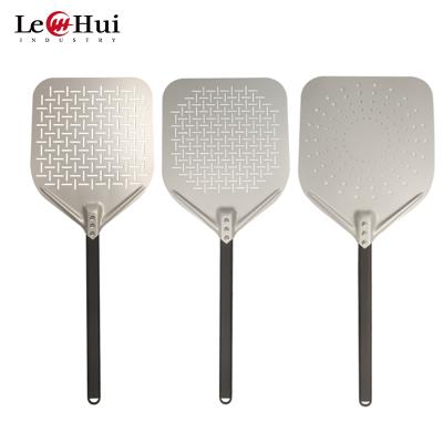 Cina Metal Rectangular Perforated Aluminum Pizza Peel Folding Pizza Skin Folding Pizza Skin Transfer Shovel Stored Rotating Adjustable Pallet in vendita