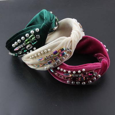 China New Non-slip Headwear Fashion Flannel Inlaid Rhinestone Pearl Personality Headband Ladies Prom Hair Accessories Casual Women 99 for sale