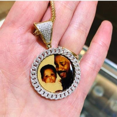 China Trendy Custom Diamond Iced Out Photo Pendant Necklace for sale