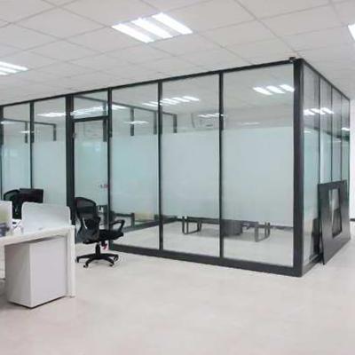 China Modern Temporary Tempered Glass Aluminum Frame Partition Sound Proof System Translucent Office Walls Partion for sale