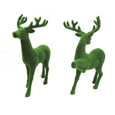 China Cheap Environmental Plastic Indoor Decorative Wire Props Artificial Green Moss Window Display Animal Deer for sale