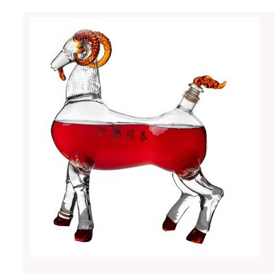 China Animal Shaped Wine 500ml High Borosilicate Glass Decanter Goat Shaped Glass Wine Bottle for sale