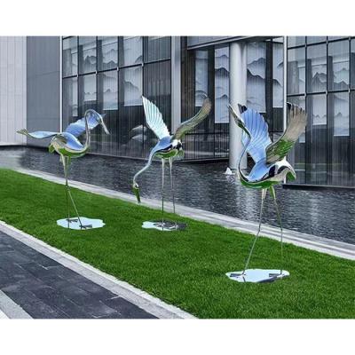 China Custom Heron Sculpture of America LAWELL Crane Metal Bird Sculpture Metal Crane Sculpture Outdoor Garden Arts for sale