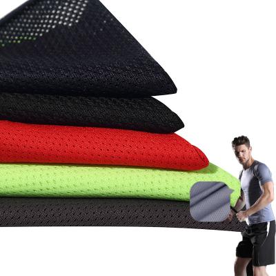 Cina 100% polyester durable printed polyester waterproof mesh fabric for sports shoes in vendita