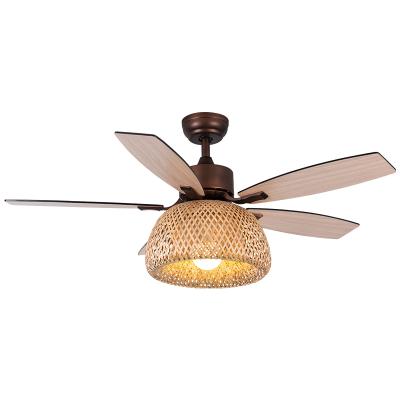 China 2019 New Design Tropical Island Hotel Dresser Fan Natural Bamboo Lampshade Ceiling Fan With Bulb for sale