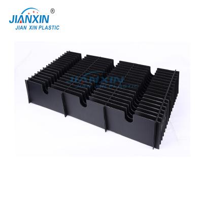 China New Design PP Material Waterproof Corrugated Plastic Pallet Dividers / Separations for sale