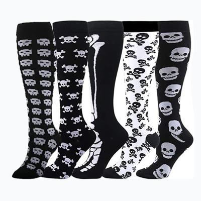 China YUELI QUICK DRY Wholesales High Quality New Design Sports Compression Halloween Socks for sale