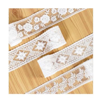 China Exquisite Water Soluble DIY Lace Dress Home Textile Accessories Mesh Embroidery Lace Trim Width 5.5cm for sale