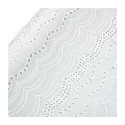 China Beautiful Embroidery Water Soluble Durable Cotton Eyelet Fabric Garment Competitive Price French Lace Fabric for sale