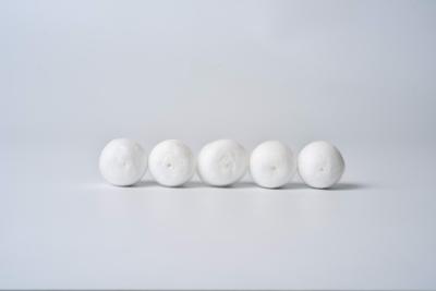 Chine Boules de coton organiques de la Chine 100pcs dans le prix négociable à vendre